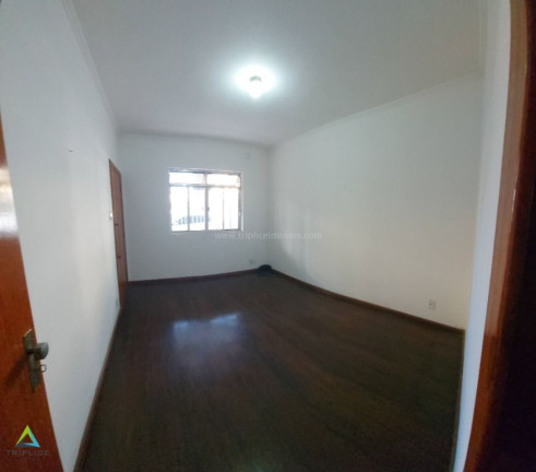 Imagem Casa com 4 Quartos à Venda, 200 m² em São Mateus - Juiz De Fora Imagem Casa com 4 Quartos à Venda, 200 m² em São Mateus - Juiz De Fora