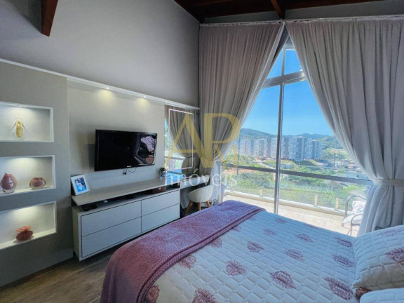 Imagem Casa com 3 Quartos à Venda, 364 m² em Pedra Branca - Palhoça Imagem Casa com 3 Quartos à Venda, 364 m² em Pedra Branca - Palhoça