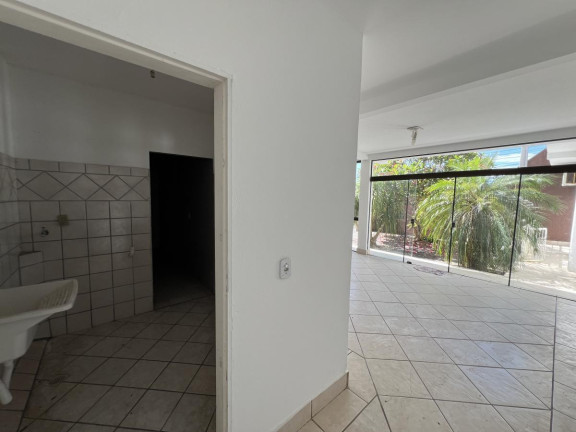 Imagem Casa com 3 Quartos à Venda, 228 m² em São João Do Rio Vermelho - Florianópolis Imagem Casa com 3 Quartos à Venda, 228 m² em São João Do Rio Vermelho - Florianópolis