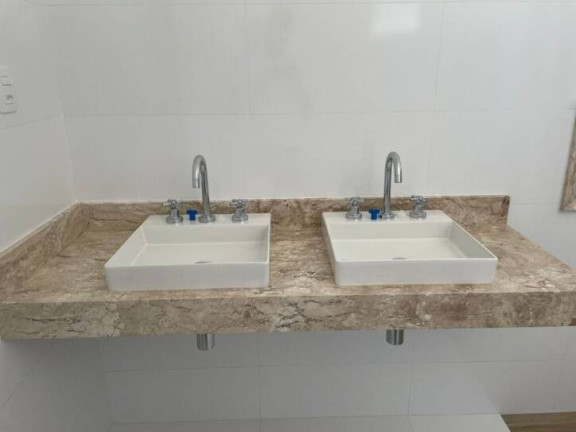 Imagem Casa com 3 Quartos à Venda, 172 m² em Jardim Santa Teresa - Taubaté Imagem Casa com 3 Quartos à Venda, 172 m² em Jardim Santa Teresa - Taubaté