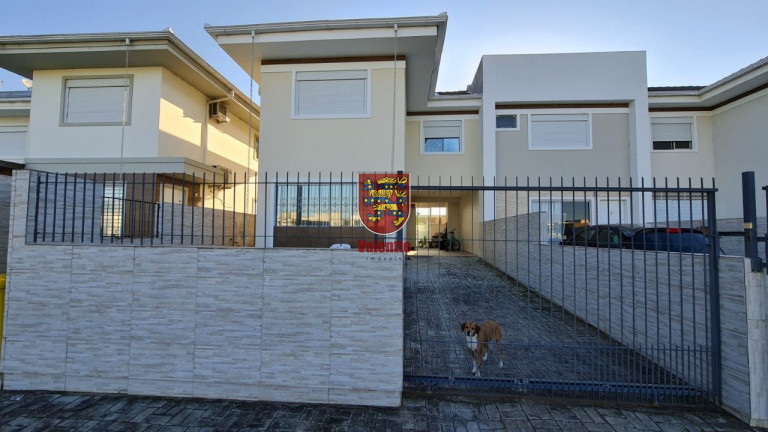 Imagem Casa com 3 Quartos à Venda, 450 m² Imagem Casa com 3 Quartos à Venda, 450 m²