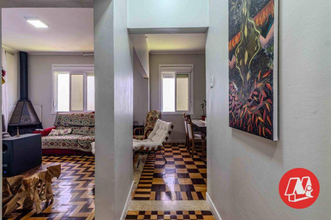 Imagem Casa com 5 Quartos à Venda, 142 m² em Menino Deus - Porto Alegre Imagem Casa com 5 Quartos à Venda, 142 m² em Menino Deus - Porto Alegre
