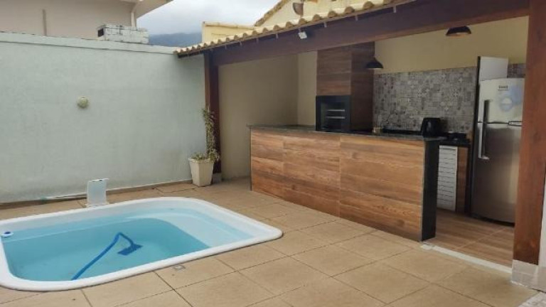 Imagem Casa com 4 Quartos à Venda, 360 m² em Piratininga - Niterói Imagem Casa com 4 Quartos à Venda, 360 m² em Piratininga - Niterói