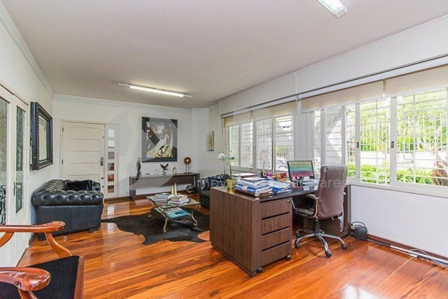 Casa com 5 Quartos à Venda, 800 m² em Jardim Botânico - Porto Alegre