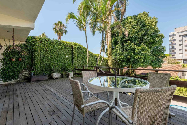 Imagem Casa com 3 Quartos à Venda, 350 m² em Chácara Das Pedras - Porto Alegre Imagem Casa com 3 Quartos à Venda, 350 m² em Chácara Das Pedras - Porto Alegre