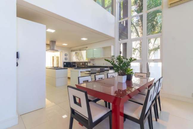 Imagem Casa com 3 Quartos à Venda, 389 m² em Boa Vista - Porto Alegre Imagem Casa com 3 Quartos à Venda, 389 m² em Boa Vista - Porto Alegre