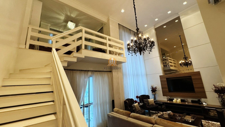 Imagem Imóvel com 3 Quartos à Venda, 223 m² em Centro - Balneário Camboriú Imagem Imóvel com 3 Quartos à Venda, 223 m² em Centro - Balneário Camboriú
