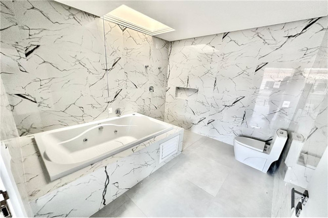 Imagem Casa com 3 Quartos à Venda, 264 m² em Nações - Balneário Camboriú Imagem Casa com 3 Quartos à Venda, 264 m² em Nações - Balneário Camboriú