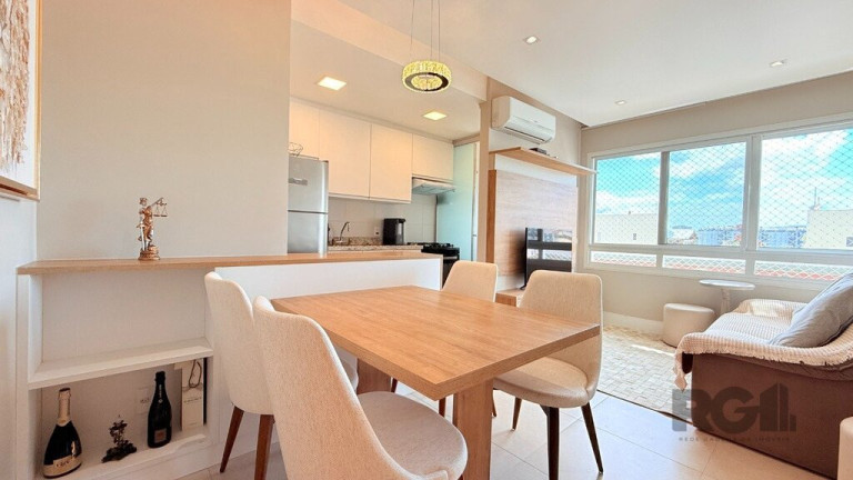 Imagem Apartamento com 1 Quarto à Venda, 38 m² em Menino Deus - Porto Alegre Imagem Apartamento com 1 Quarto à Venda, 38 m² em Menino Deus - Porto Alegre