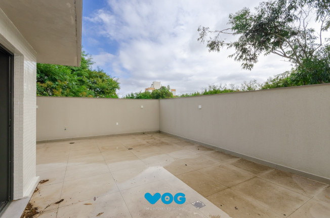 Imagem Imóvel com 2 Quartos à Venda, 171 m² em Mont' Serrat - Porto Alegre