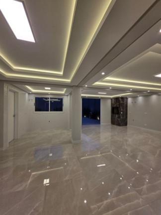 Imagem Casa com 3 Quartos à Venda, 284 m² em Santo Inácio - Curitiba Imagem Casa com 3 Quartos à Venda, 284 m² em Santo Inácio - Curitiba