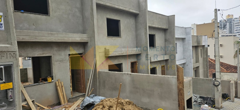 Imagem Sobrado com 2 Quartos à Venda, 60 m² em Vila Nova - Blumenau