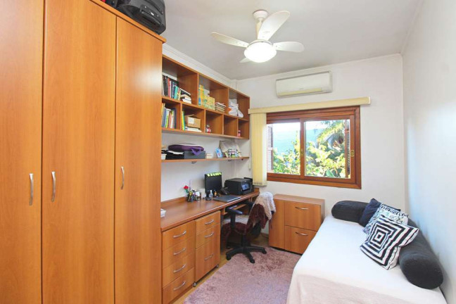 Imagem Casa de Condomínio com 3 Quartos à Venda, 186 m² em Cavalhada - Porto Alegre Imagem Casa de Condomínio com 3 Quartos à Venda, 186 m² em Cavalhada - Porto Alegre