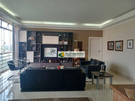 Apartamento com 3 Quartos à Venda, 243 m² em Centro - Campinas