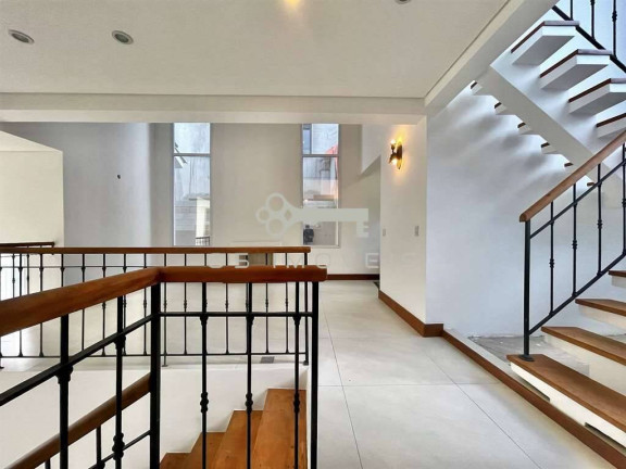 Imagem Casa de Condomínio com 3 Quartos à Venda, em Moinho Velho - Cotia Imagem Casa de Condomínio com 3 Quartos à Venda, em Moinho Velho - Cotia