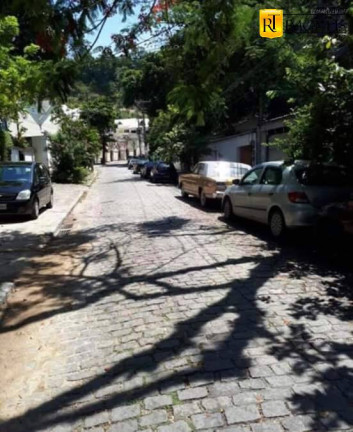 Imagem Casa com 2 Quartos à Venda, 1.000 m² em Freguesia - Rio De Janeiro Imagem Casa com 2 Quartos à Venda, 1.000 m² em Freguesia - Rio De Janeiro