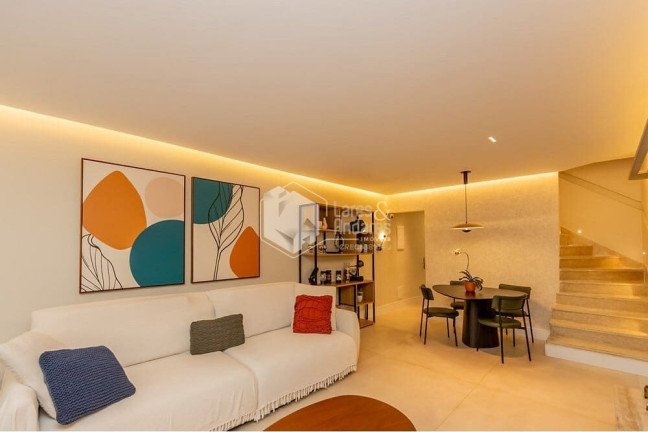 Imagem Casa com 3 Quartos à Venda, 140 m² em Santo Amaro - São Paulo Imagem Casa com 3 Quartos à Venda, 140 m² em Santo Amaro - São Paulo