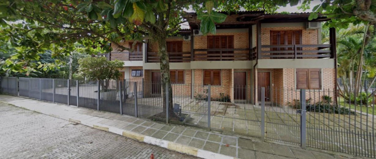 Imagem Sobrado com 2 Quartos para Alugar, em Canasvieiras - Florianópolis Imagem Sobrado com 2 Quartos para Alugar, em Canasvieiras - Florianópolis