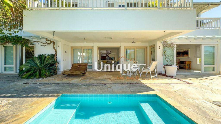 Imagem Casa com 7 Quartos à Venda, 546 m² em Ferradura - Armação Dos Búzios Imagem Casa com 7 Quartos à Venda, 546 m² em Ferradura - Armação Dos Búzios
