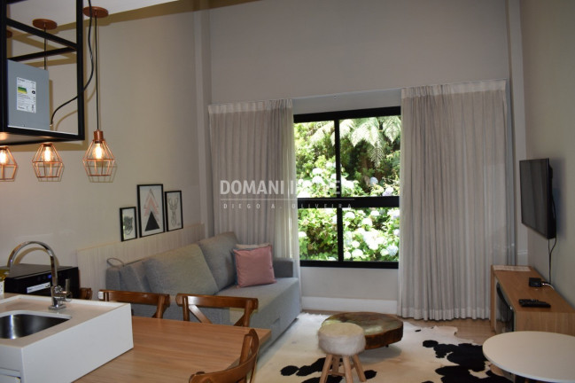 Imagem Imóvel com 1 Quarto à Venda, 65 m² em Região De Capivari - Campos Do Jordão Imagem Imóvel com 1 Quarto à Venda, 65 m² em Região De Capivari - Campos Do Jordão