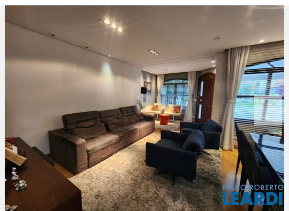 Imagem Sobrado com 4 Quartos para Alugar, 404 m² em Campestre - Santo André Imagem Sobrado com 4 Quartos para Alugar, 404 m² em Campestre - Santo André