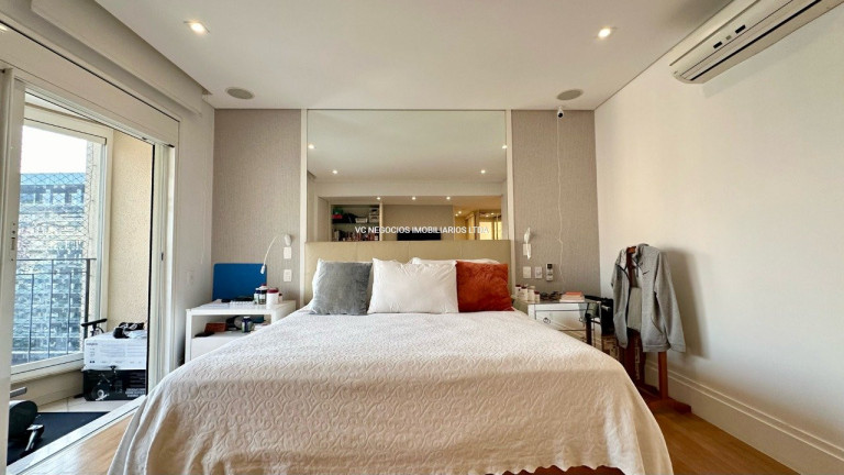 Imagem Apartamento com 3 Quartos à Venda, 223 m² em Itaim Bibi - São Paulo