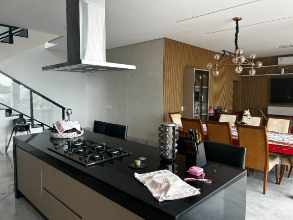 Imagem Sobrado com 3 Quartos para Alugar, 270 m² em Condomínio Do Lago - Goiânia Imagem Sobrado com 3 Quartos para Alugar, 270 m² em Condomínio Do Lago - Goiânia