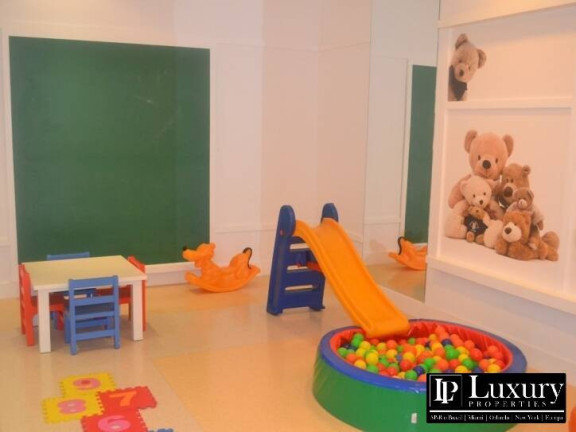 Imagem Casa de Condomínio com 4 Quartos para Temporada, em Juquehy - São Sebastião Imagem Casa de Condomínio com 4 Quartos para Temporada, em Juquehy - São Sebastião