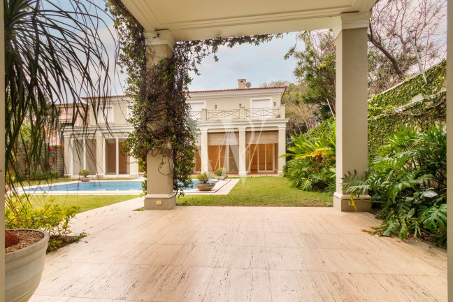 Imagem Casa com 4 Quartos à Venda, 750 m² em Jardim Europa - São Paulo Imagem Casa com 4 Quartos à Venda, 750 m² em Jardim Europa - São Paulo