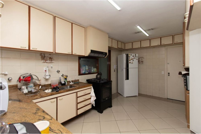 Imagem Apartamento com 3 Quartos à Venda, 143 m² em Moema - São Paulo Imagem Apartamento com 3 Quartos à Venda, 143 m² em Moema - São Paulo