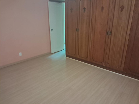 Imagem Apartamento com 2 Quartos à Venda,  em Laranjeiras - Rio De Janeiro