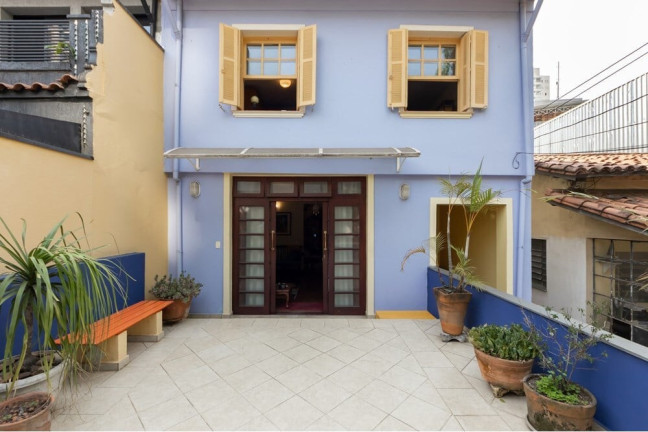 Casa com 3 Quartos à Venda, 220 m² em Vila Mariana - São Paulo