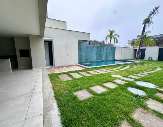 Imagem Casa com 6 Quartos à Venda, 490 m² em Barra Da Tijuca - Rio De Janeiro Imagem Casa com 6 Quartos à Venda, 490 m² em Barra Da Tijuca - Rio De Janeiro