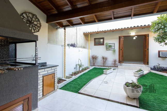 Imagem Casa com 5 Quartos à Venda, em Espírito Santo - Porto Alegre Imagem Casa com 5 Quartos à Venda, em Espírito Santo - Porto Alegre