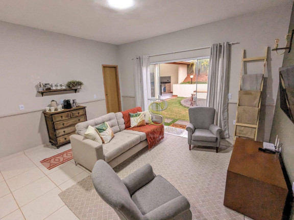 Imagem Casa com 3 Quartos à Venda, 211 m² em Jardim Estância Brasil - Atibaia Imagem Casa com 3 Quartos à Venda, 211 m² em Jardim Estância Brasil - Atibaia