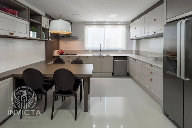 Imagem Apartamento com 3 Quartos à Venda, 217 m² em Centro - Balneário Camboriú Imagem Apartamento com 3 Quartos à Venda, 217 m² em Centro - Balneário Camboriú