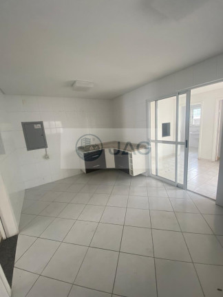 Imagem Imóvel com 3 Quartos à Venda, 223 m² em Uberaba - Curitiba Imagem Imóvel com 3 Quartos à Venda, 223 m² em Uberaba - Curitiba