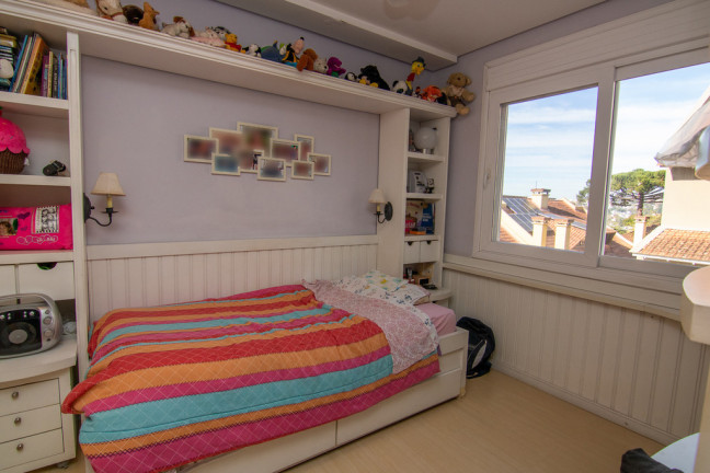 Imagem Casa com 4 Quartos à Venda, 438 m² em Três Figueiras - Porto Alegre Imagem Casa com 4 Quartos à Venda, 438 m² em Três Figueiras - Porto Alegre
