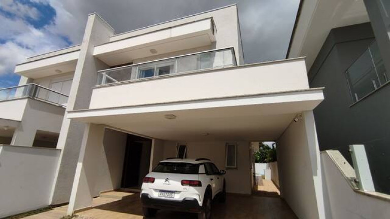 Imagem Casa com 4 Quartos à Venda, 189 m² em Jurerê - Florianópolis