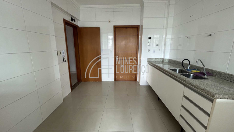 Imagem Apartamento com 3 Quartos à Venda ou Locação, 143 m² em Gonzaga - Santos Imagem Apartamento com 3 Quartos à Venda ou Locação, 143 m² em Gonzaga - Santos