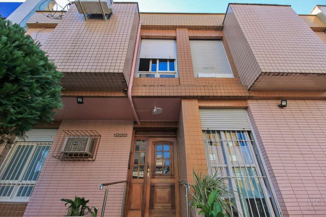 Imagem Imóvel com 1 Quarto à Venda, 28 m² em Petrópolis - Porto Alegre Imagem Imóvel com 1 Quarto à Venda, 28 m² em Petrópolis - Porto Alegre
