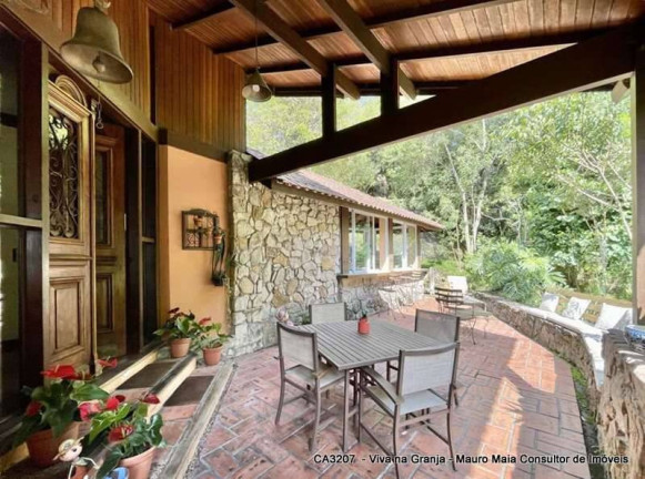 Imagem Casa com 4 Quartos à Venda, 6.378 m² em Vila Real Do Moinho Velho - Embu Das Artes