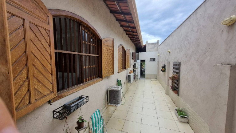 Imagem Casa com 3 Quartos à Venda, 260 m² em Cocal - Vila Velha Imagem Casa com 3 Quartos à Venda, 260 m² em Cocal - Vila Velha
