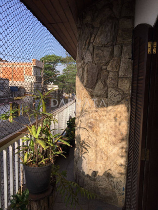 Imagem Sobrado com 5 Quartos à Venda, 154 m² em Quitaúna - Osasco