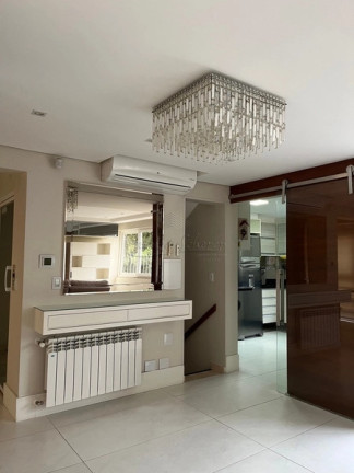 Imagem Casa com 3 Quartos à Venda, 181 m² em Vila Assunção - Porto Alegre Imagem Casa com 3 Quartos à Venda, 181 m² em Vila Assunção - Porto Alegre