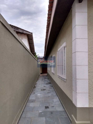 Imagem Casa com 3 Quartos à Venda, 180 m² em Jardim Virgínia - Guarujá Imagem Casa com 3 Quartos à Venda, 180 m² em Jardim Virgínia - Guarujá