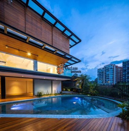 Sobrado com 4 Quartos à Venda, 661 m² em Jardim Vitória Régia - São Paulo