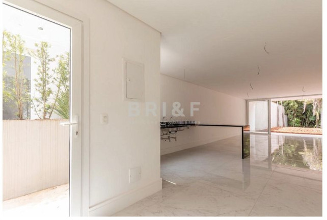 Imagem Sobrado com 4 Quartos à Venda, 770 m² em Chácara Santo Antônio (zona Sul) - São Paulo Imagem Sobrado com 4 Quartos à Venda, 770 m² em Chácara Santo Antônio (zona Sul) - São Paulo