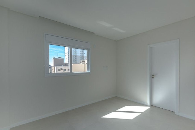 Imagem Apartamento com 3 Quartos à Venda, 216 m² em Meia Praia - Itapema