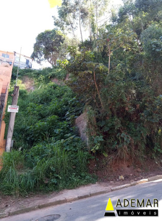 Imagem Casa com 3 Quartos à Venda, 230 m² em Serraria - Diadema Imagem Casa com 3 Quartos à Venda, 230 m² em Serraria - Diadema